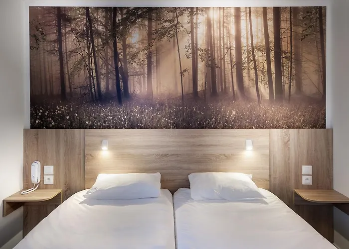 Kyriad - Geneve Hotell