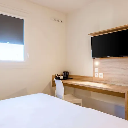 Kyriad - Geneve Hotel 3*