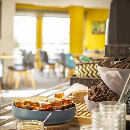 Kyriad - Geneve Отель 3*