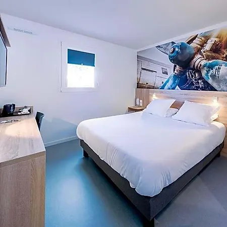 Kyriad - Geneve Hotel 3*