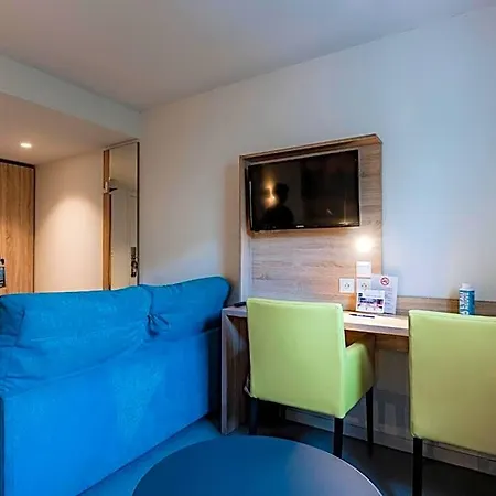 Kyriad - Geneve Hotel 3*