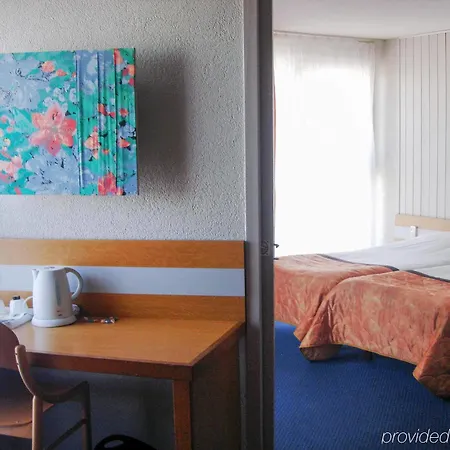 Kyriad - Geneve Hotel 3*